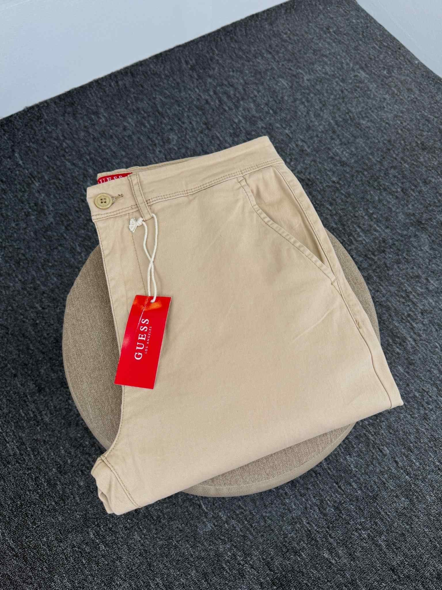 Light-beige_compressed.jpg